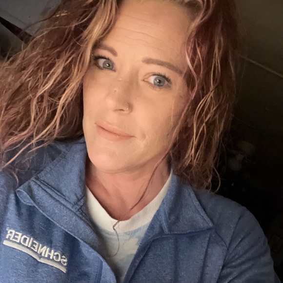 Meet your Posher, Paula - Picture 4 of 4